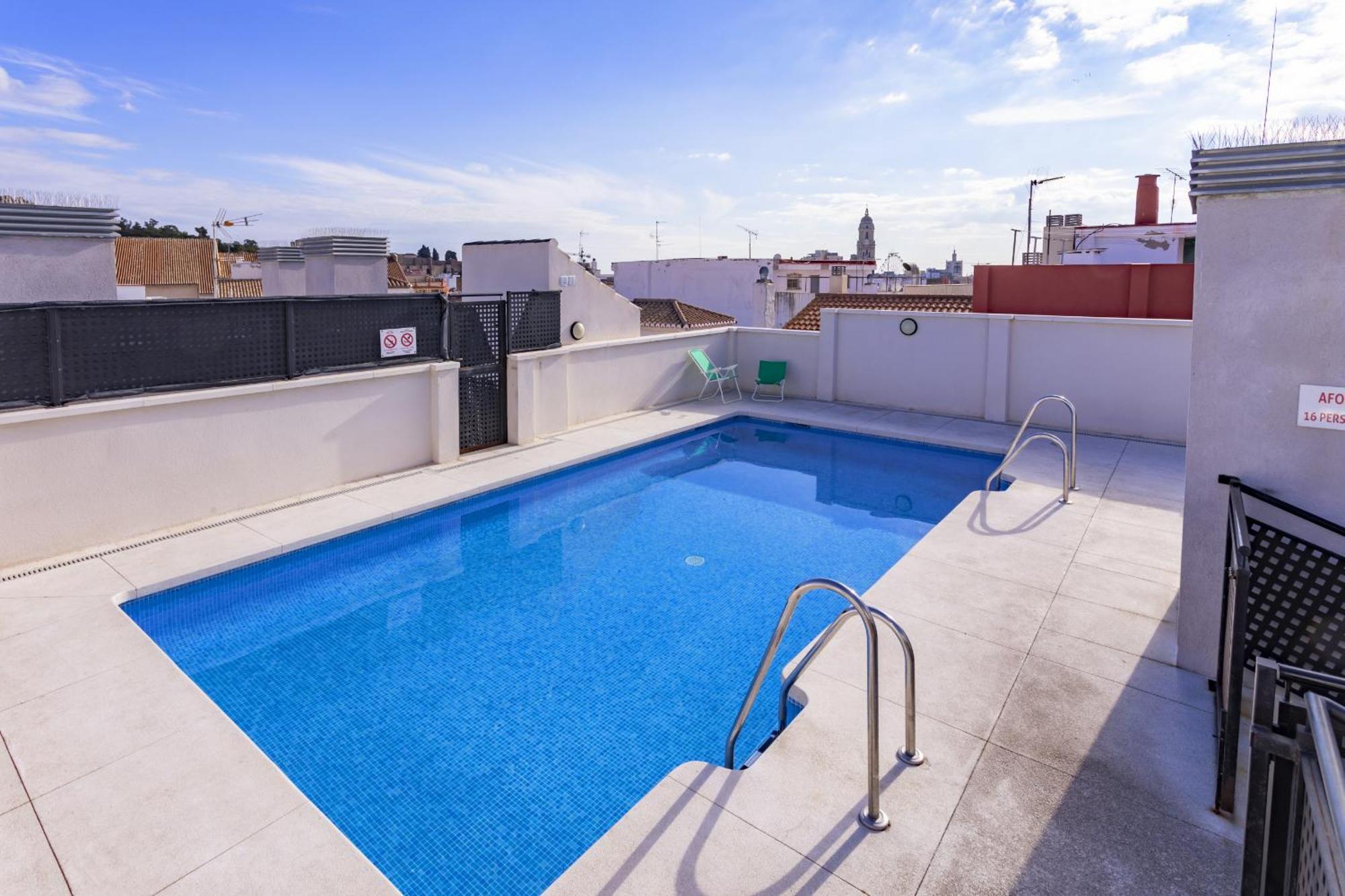 -Malagasunapts-City Centre Terrace Pool Parking Экстерьер фото